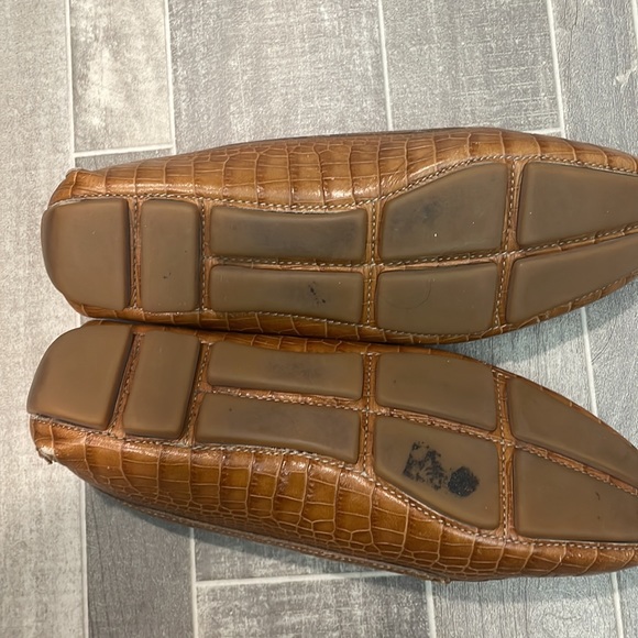 Tan brown Prada loafers - gorgeous alligator texture skin - Picture 4 of 6